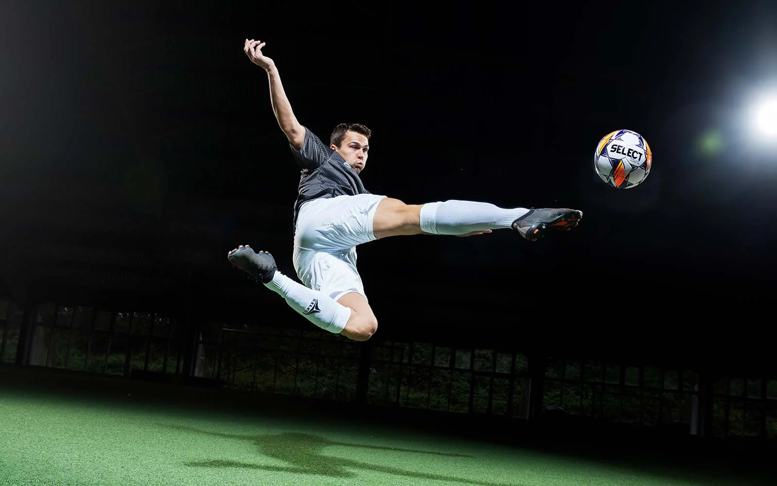 比赛中的坚 比赛中的坚